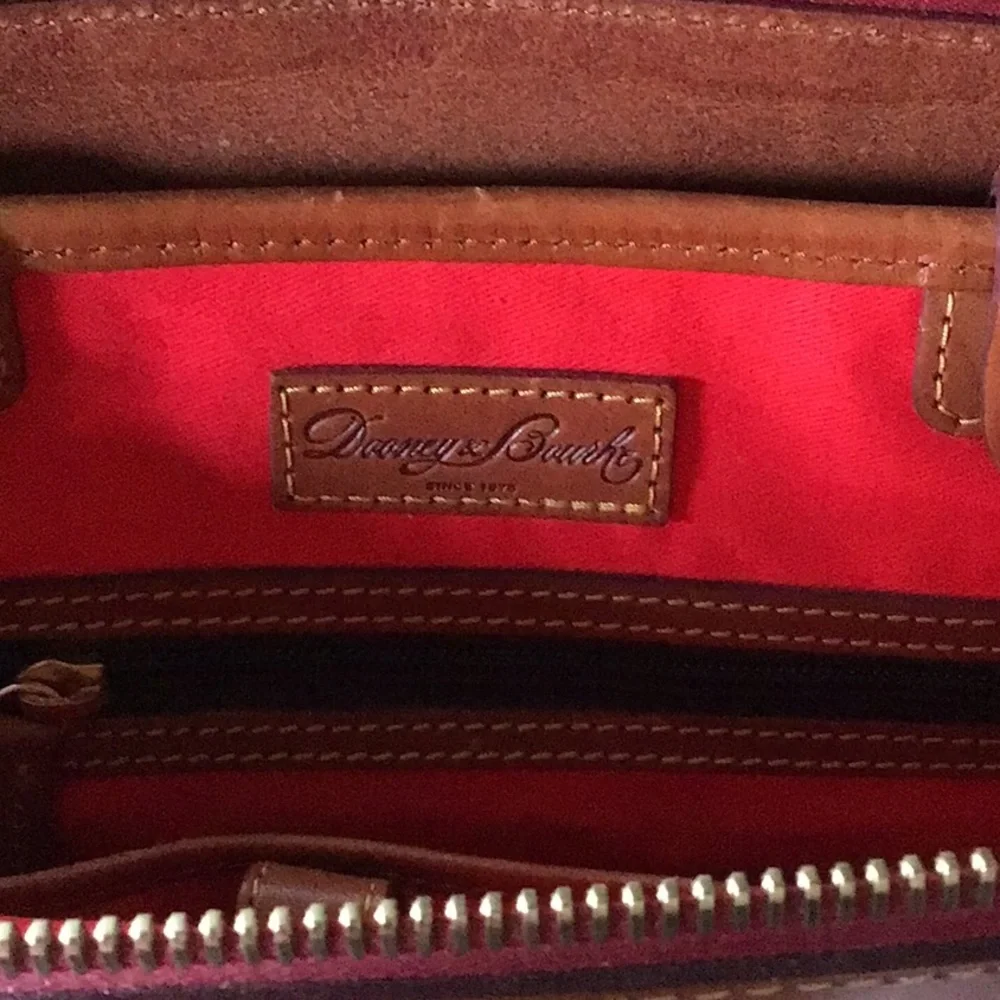 DOONEY & BOURKE large capacity dual toned leather satchel in Natural, like new - Picture 10 of 12